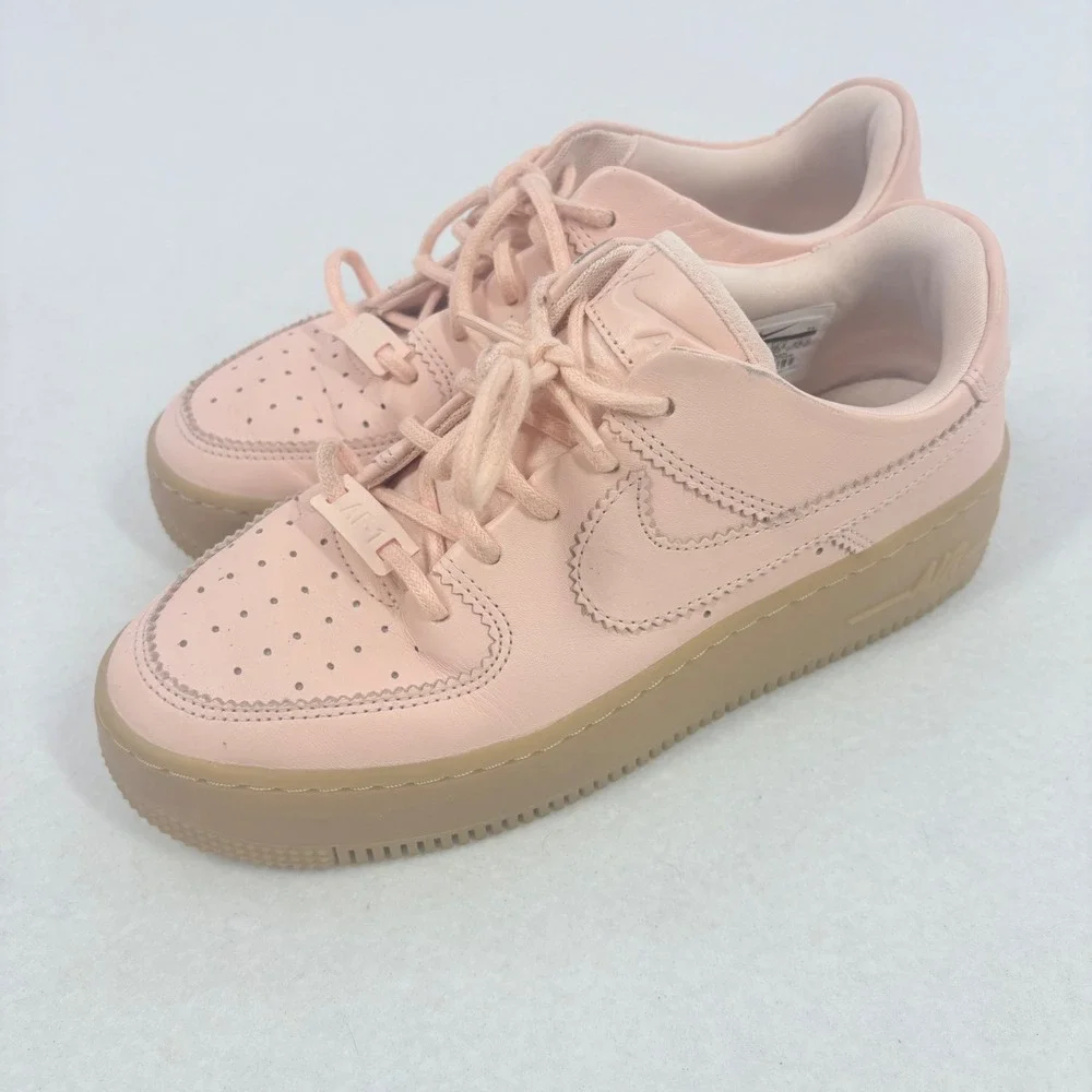 Nike Air Force 1 Sage Low Womens Size 7.5 Pink Athletic Lifestyle Shoes Sneakers